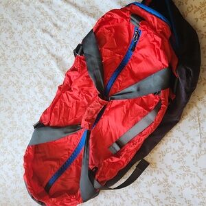 Patagonia Red Blue Black Duffle Bag Travel Duffel Gym Bag Commuter Bag